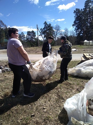 При поддержке Рязанской НПК школьники провели экологические акции
