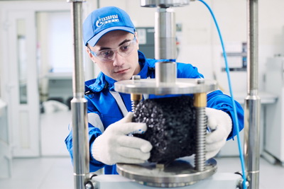 Научно-исследовательский центр битумных материалов «Газпром нефти» в Рязани отмечает пятилетие