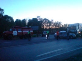 В столкновении ВАЗ-2115 и грузовика на рязанском участке М6 имеются пострадавшие