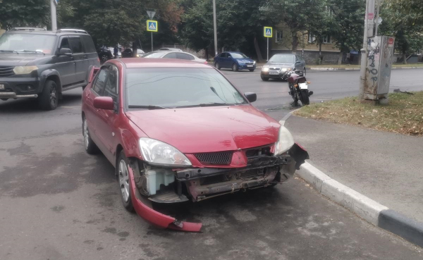 В Рязани пострадал водитель мотоцикла, столкнувшийся с иномаркой