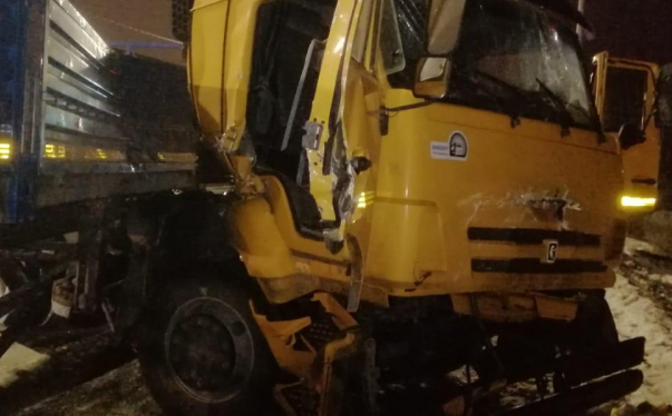 В серьёзном ДТП на Южной окружной дороге Рязани погиб водитель иномарки