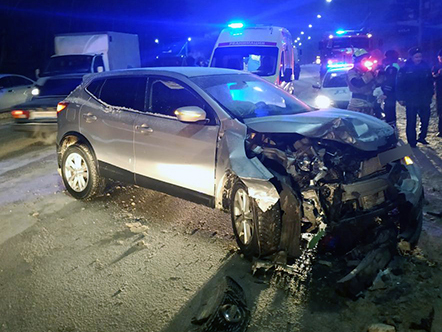 На Ряжском шоссе в Рязани столкнулись Nissan Almera врезался в Nissan Qashqai