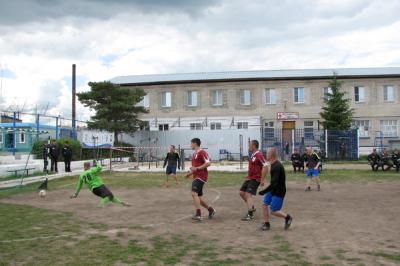 Команда рязанской ИК-3 выиграла кубок по мини-футболу среди осуждённых