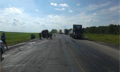 В результате крупной аварии близ Шилово погиб водитель грузовика