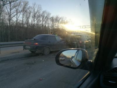 На Московском шоссе в Рязани произошло ДТП с участием трёх автомобилей