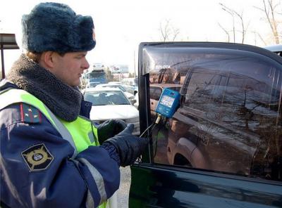 В Рязани выявлено 37 нарушений тонировки автомобилей