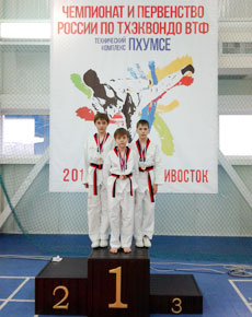 Рязанские спортсмены завоевали три медали первенства и чемпионата России по тхэквондо
