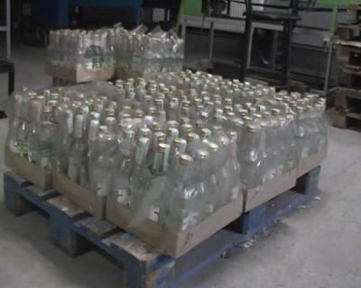 Более пяти тонн палёного алкоголя обнаружено на подпольном складе в Рязани