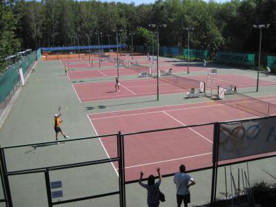 В Рязани стартовал Всероссийский теннисный турнир, посвящённый памяти Николая Озерова