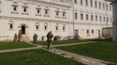 Огнеборцы «спасли» архив музея Рязанского кремля