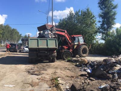 В районе Южной окружной дороги ликвидируют свалку строительного мусора