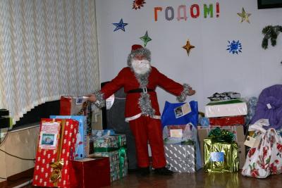 Воспитанники рязанских школ-интернатов и детских домов получили новогодние и рождественские подарки