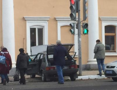 Жёсткое ДТП в центре Рязани спровоцировал водитель «девятки»