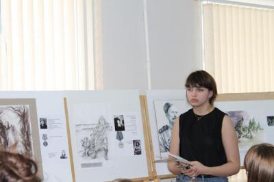 Студенты Рязанского худучилища нарисовали своих родственников, участвовавших в ВОВ