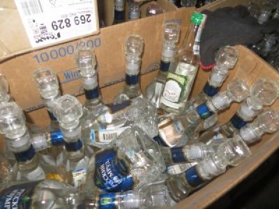 Стражи порядка конфисковали 67 литров незаконно продаваемого алкоголя в Рязани