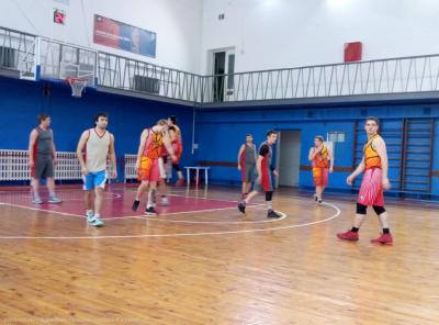 В Рязани подвели итоги игр открытого чемпионата города по баскетболу