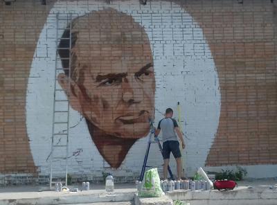 В Спас-Клепиках создают граффити с Паустовским