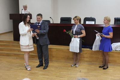 В Рязанской НПК вручили дипломы первым выпускникам-химикам