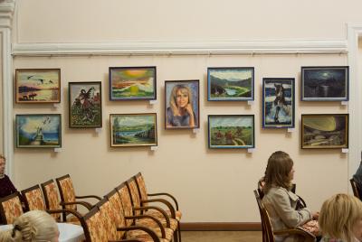 Рязанцы могут познакомиться с живописью художников-любителей из Листвянки