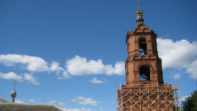 Клепиковские прихожане помогают восстанавливать колокольню Казанского храма
