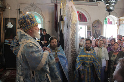Рязанскому архиепископу подарили образ Богородицы