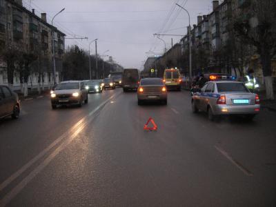 На улице Циолковского Renault Logan сбил мальчика