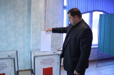 Глава администрации Рязани проголосовал в школе №61