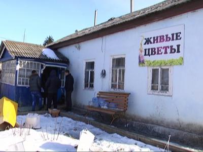 Предприниматель из рязанского села продавал алкоголь под личиной живых цветов