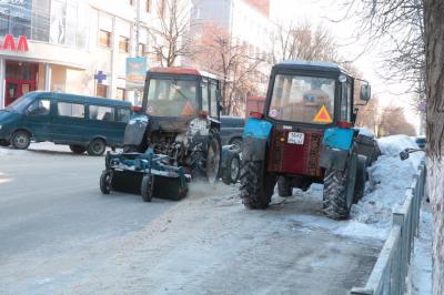 На улице Татарской в Рязани организуют круглосуточный вывоз снега