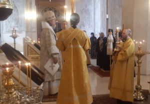 Митрополит Марк возглавил литургию в Вышенском монастыре
