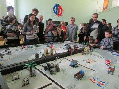 В Рязанском радиоуниверситете прошли первые соревнования по робототехнике