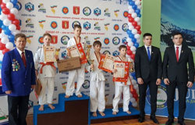 Юные рязанцы стали лучшими в своём весе на турнире по дзюдо во Владимире