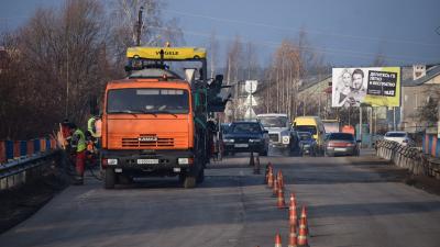 В Спас-Клепиках ремонт дорог возобновили спустя полгода