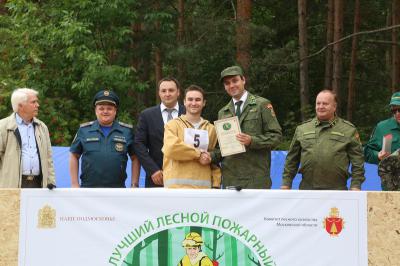 Рязанский пожлесовец вошел в десятку лучших пожарных России