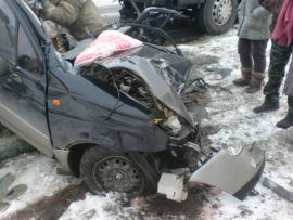 В Михайловском районе легковой Daewoo угодил под грузовик