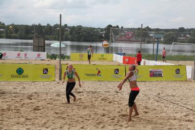 Две пары ВК «Касимов» продолжают борьбу на этапе чемпионата России по пляжному волейболу в Сынтуле