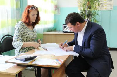 Владислав Фролов проголосовал на выборах депутатов гордумы