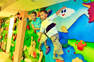 В детском центре «Маленький принц» в ТРЦ «Полсинаут» разработана развлекательная программа для первоклассников