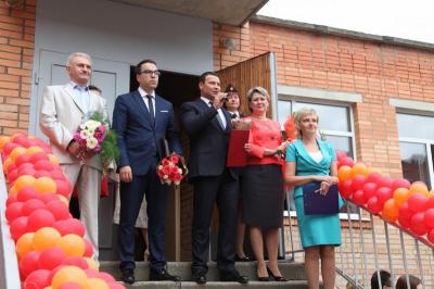 Владислав Фролов поздравил учеников школы №72 с началом нового учебного года