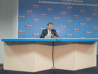 Николай Любимов оценил неформальное общение с журналисткой Первого канала