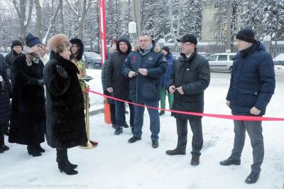 Сергей Карабасов открыл парковку для работников завода «Красное знамя»