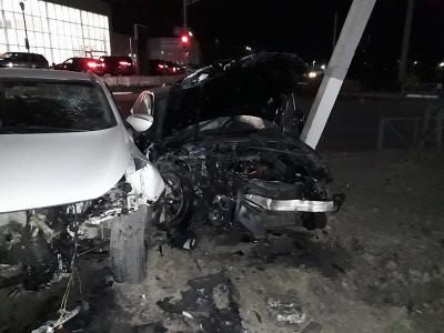 В аварии на улице Яблочкова пострадали оба водителя