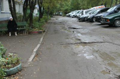 Дополнительных программ ремонта дорог во дворах Рязани принимать не планируется