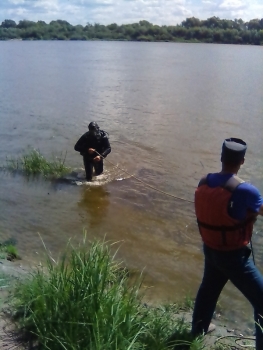 В Касимовском районе в Оке нашли тело рыбака из опрокинутой лодки