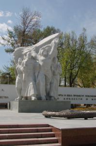 В Рязани у обновлённого мемориального комплекса Победы зажгли Вечный Огонь