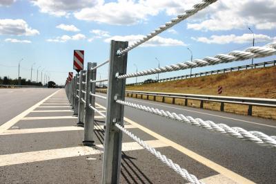 На Северной окружной дороге в Рязани восстанавливают тросовое ограждение