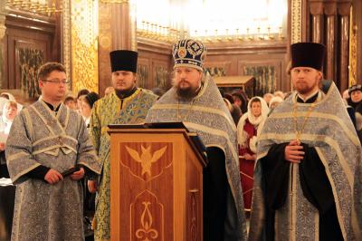 Священнослужители Рязанской митрополии совершили молебен с чтением акафиста пред поясом Пресвятой Богородицы 