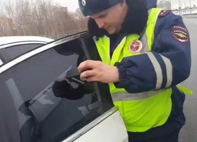 В Рязани водителя Ford оштрафовали за тонировку