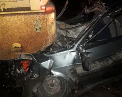 Под Рязанью ВАЗ-2114 влетел в трактор, водитель легковушки погиб