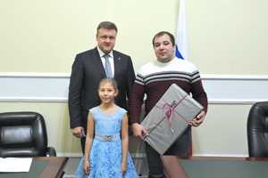 Попросившая у Владимира Путина ноутбук рязанская школьница получила подарок